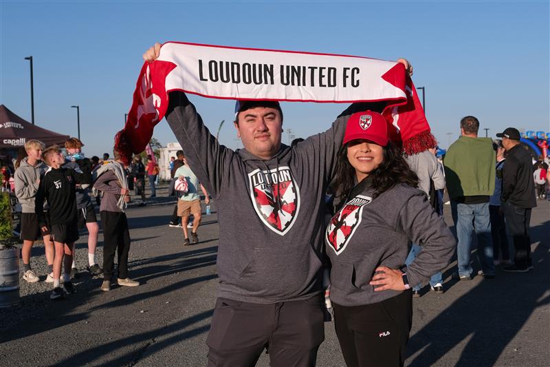 Red & White Loudoun United Woven Scarf